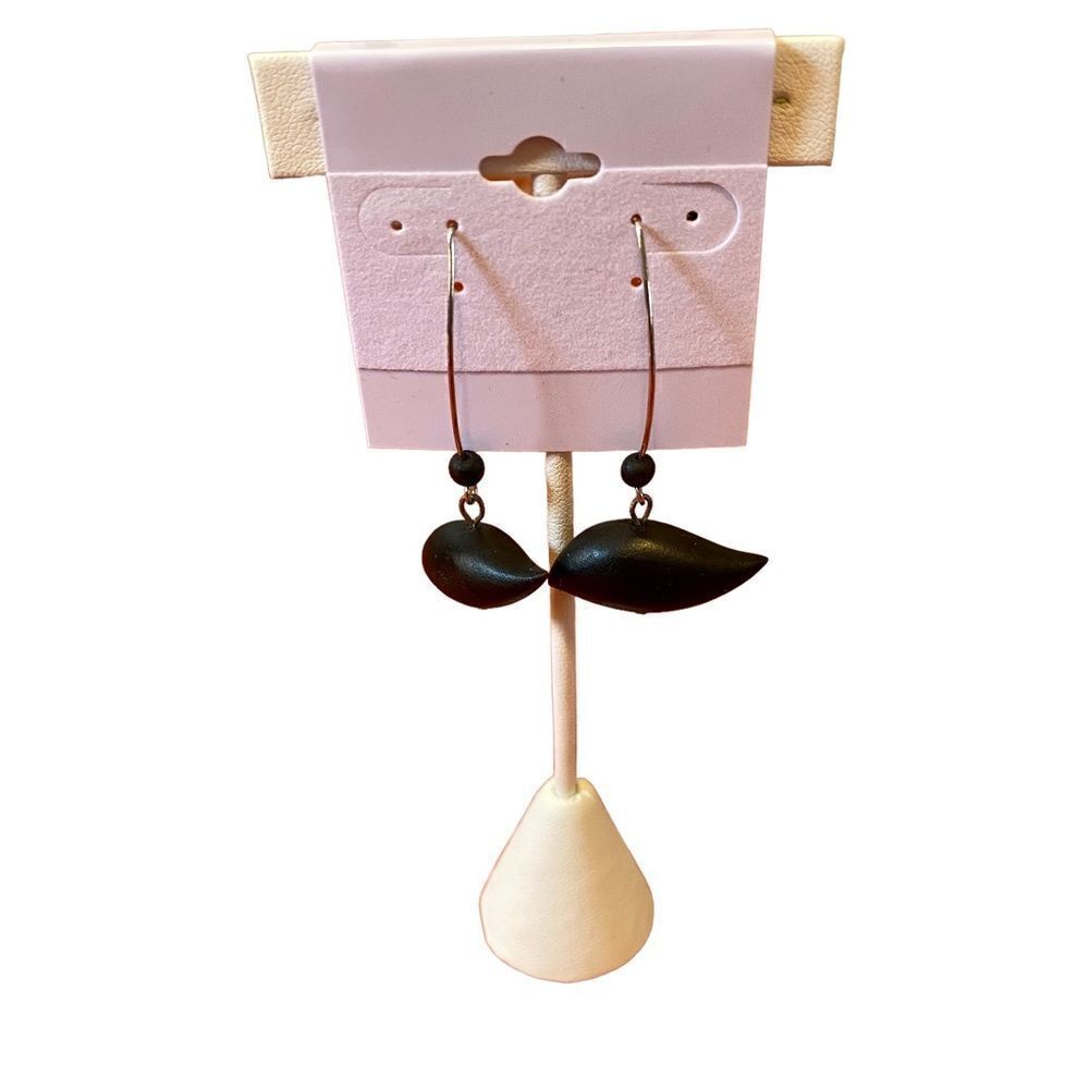 Simple Black bird wood earrings on thin silver toned wire. Very pretty